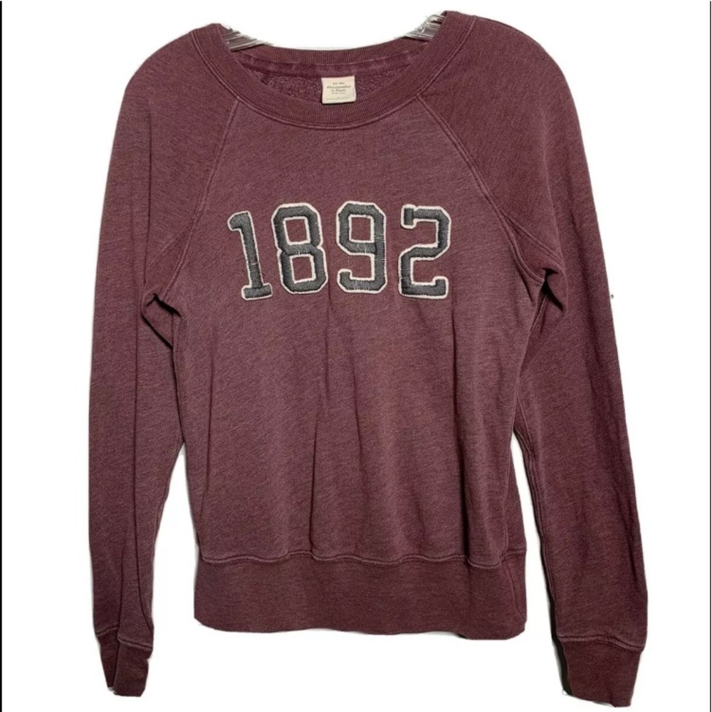 ABERCROMBIE AND FITCH WOMENS SIZE SMALL MAROON